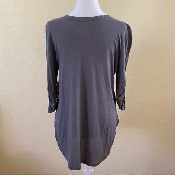 Soho New York & Company Women’s 3/4" Sleeves V-Neck Blouse Gray Size M NWT - Picture 2 of 7